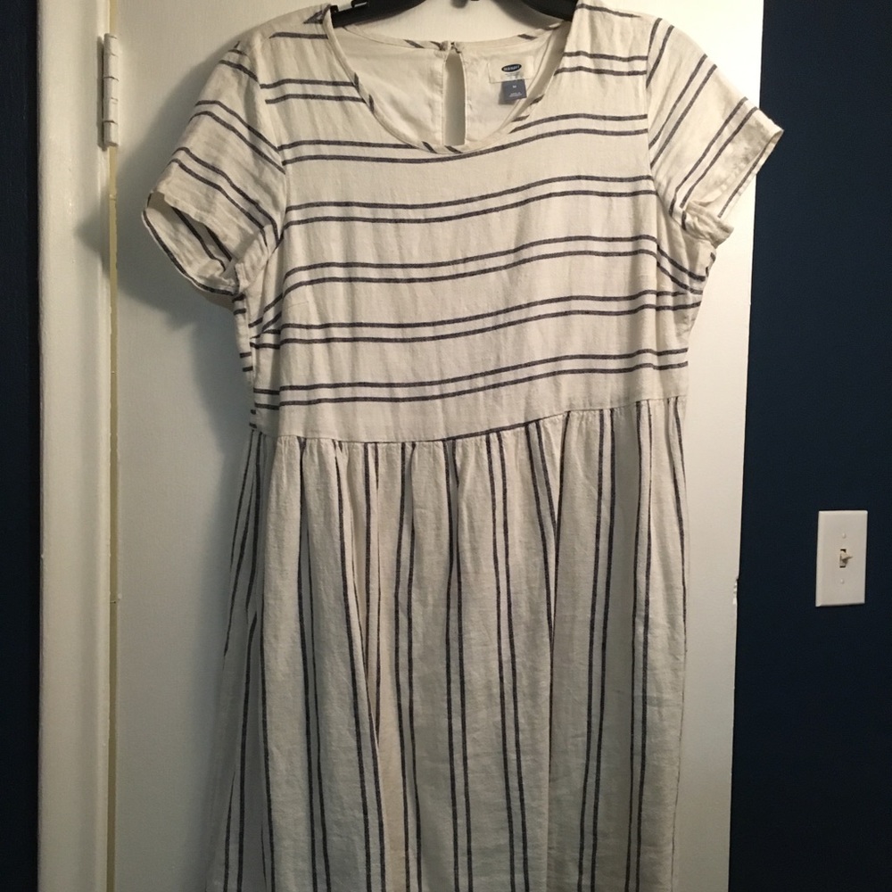Old Navy linen dress
